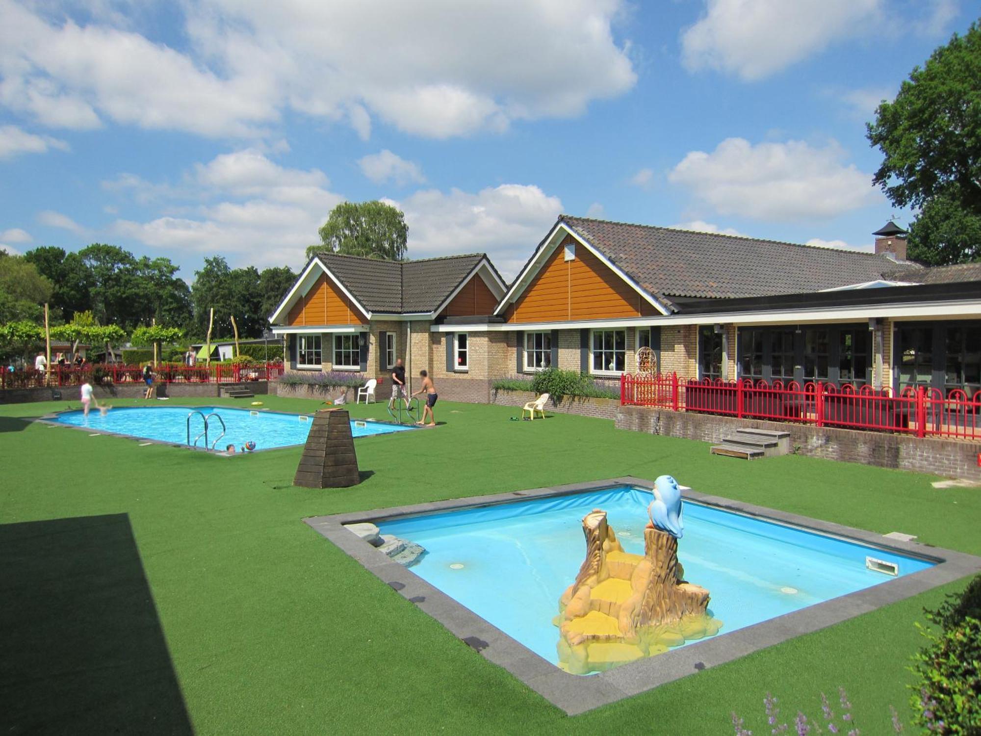 Hderh - Eco Lodge Op Vakantiepark De Ijsvogel, Zwembaden, Kids Fun, Natuur En Rust ฟัวร์เธาเซอ ภายนอก รูปภาพ
